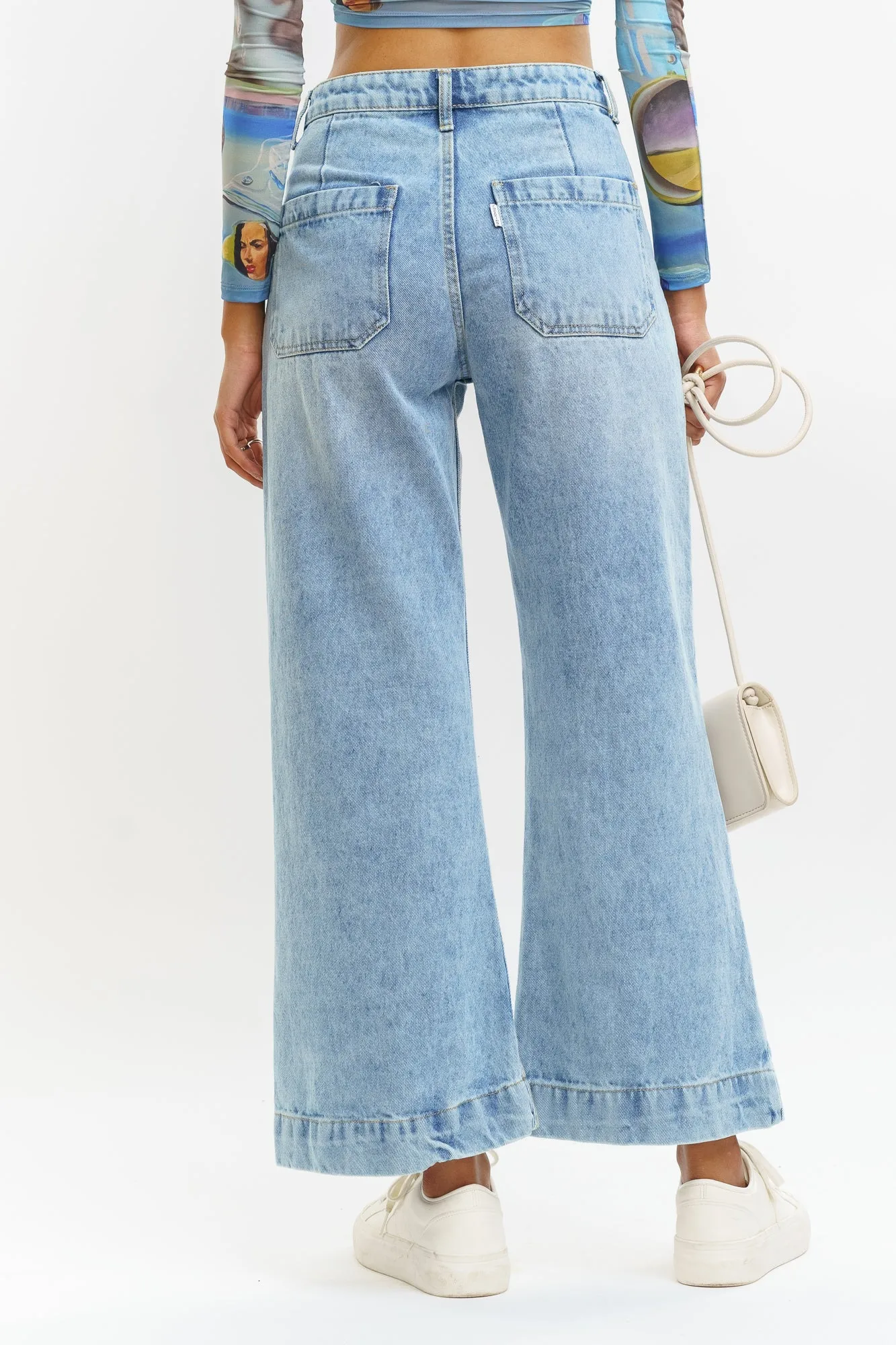Front Pocket Fresh Indigo Wide Jeans